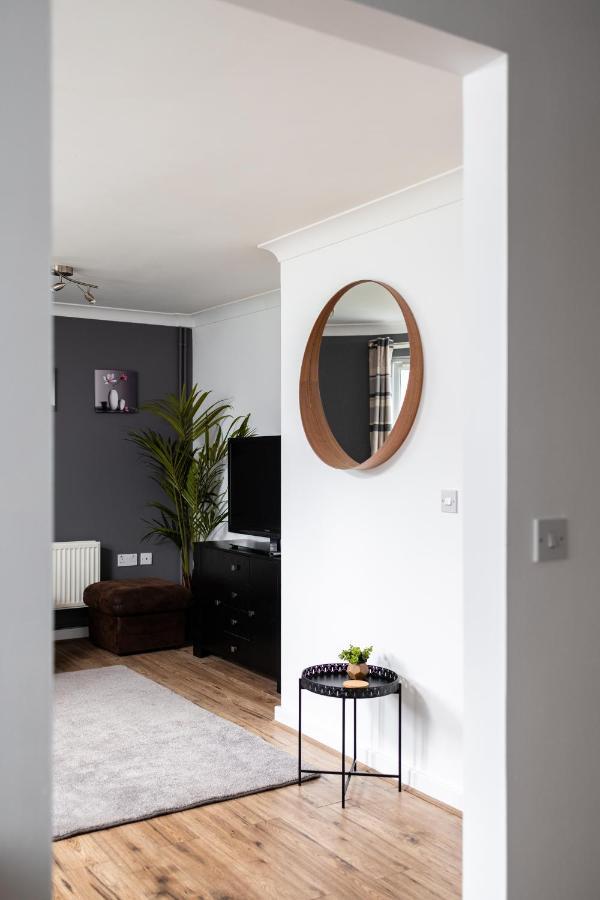 Charming 2Br Ground Floor Flat In Sholing, 11 Mins From City Centre - Recently Set Up With Love Σαουθάμπτον Εξωτερικό φωτογραφία